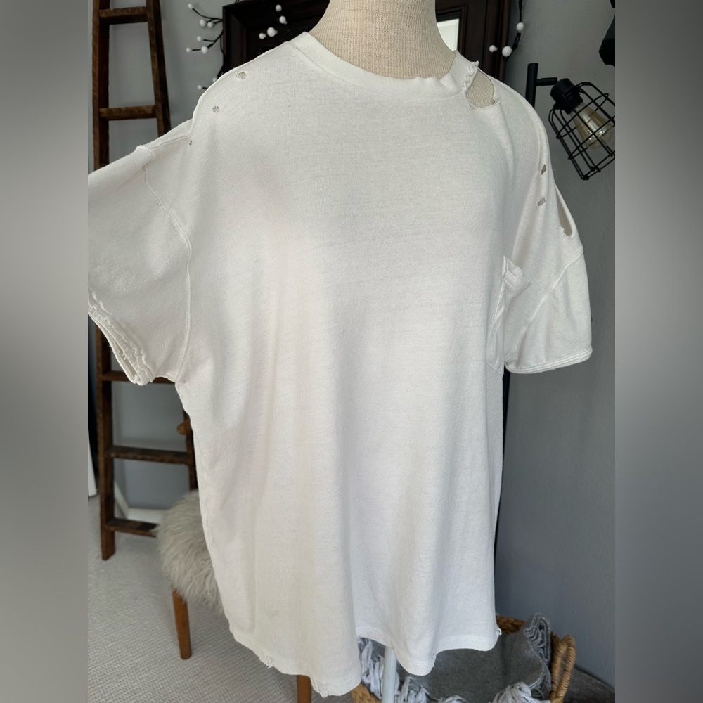 We The Free distressed white pocket t-shirt, size large - Picture 6 of 13